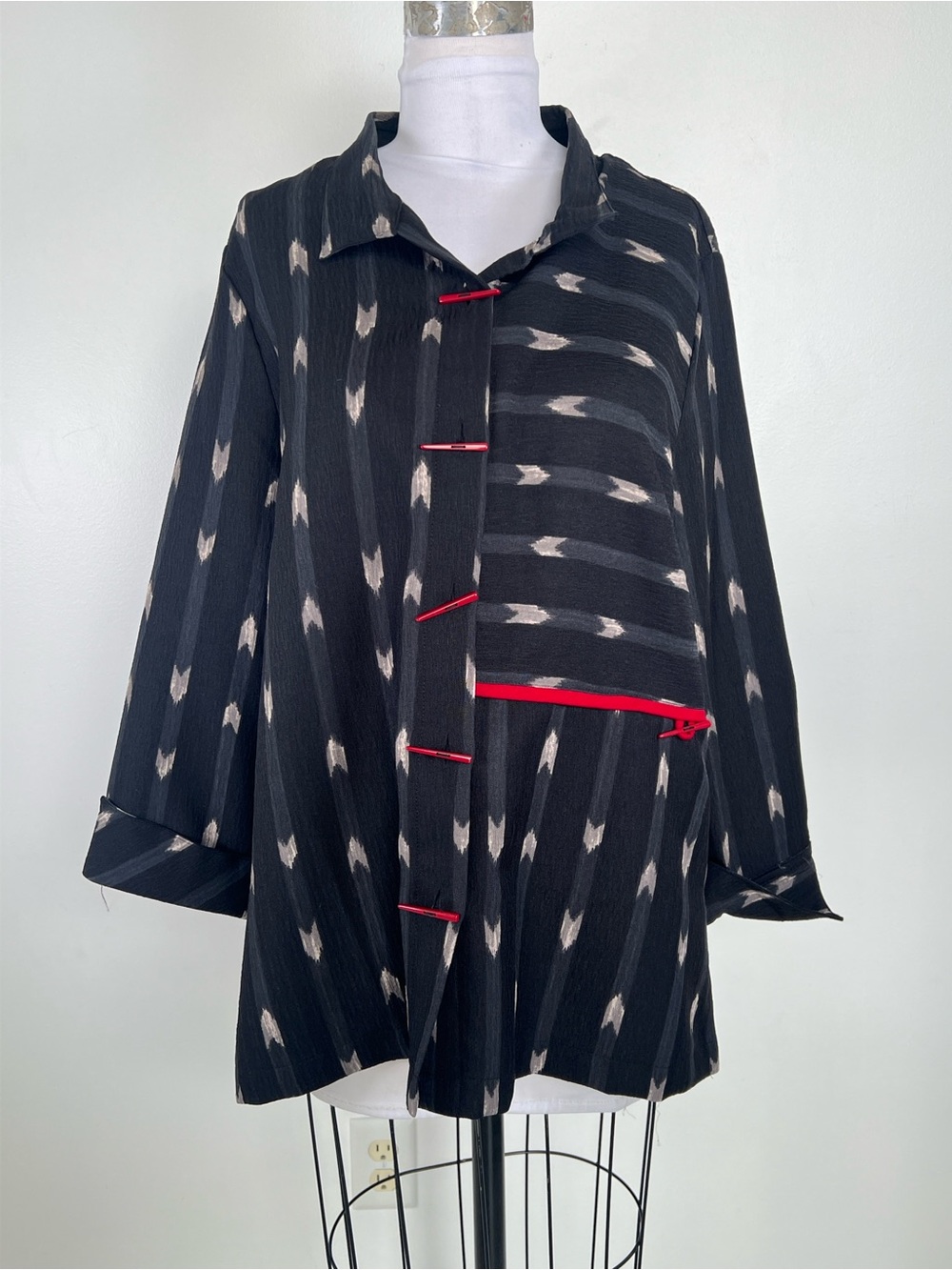 NEW! Ali Miles Black Patterned Jacket Size Large